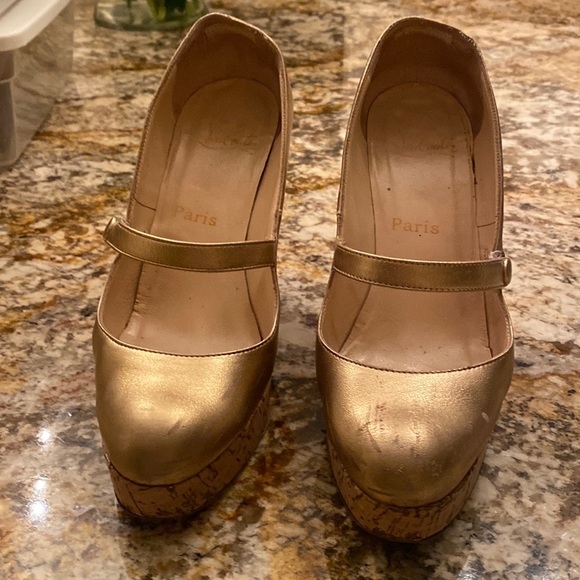 Loubutin wedges